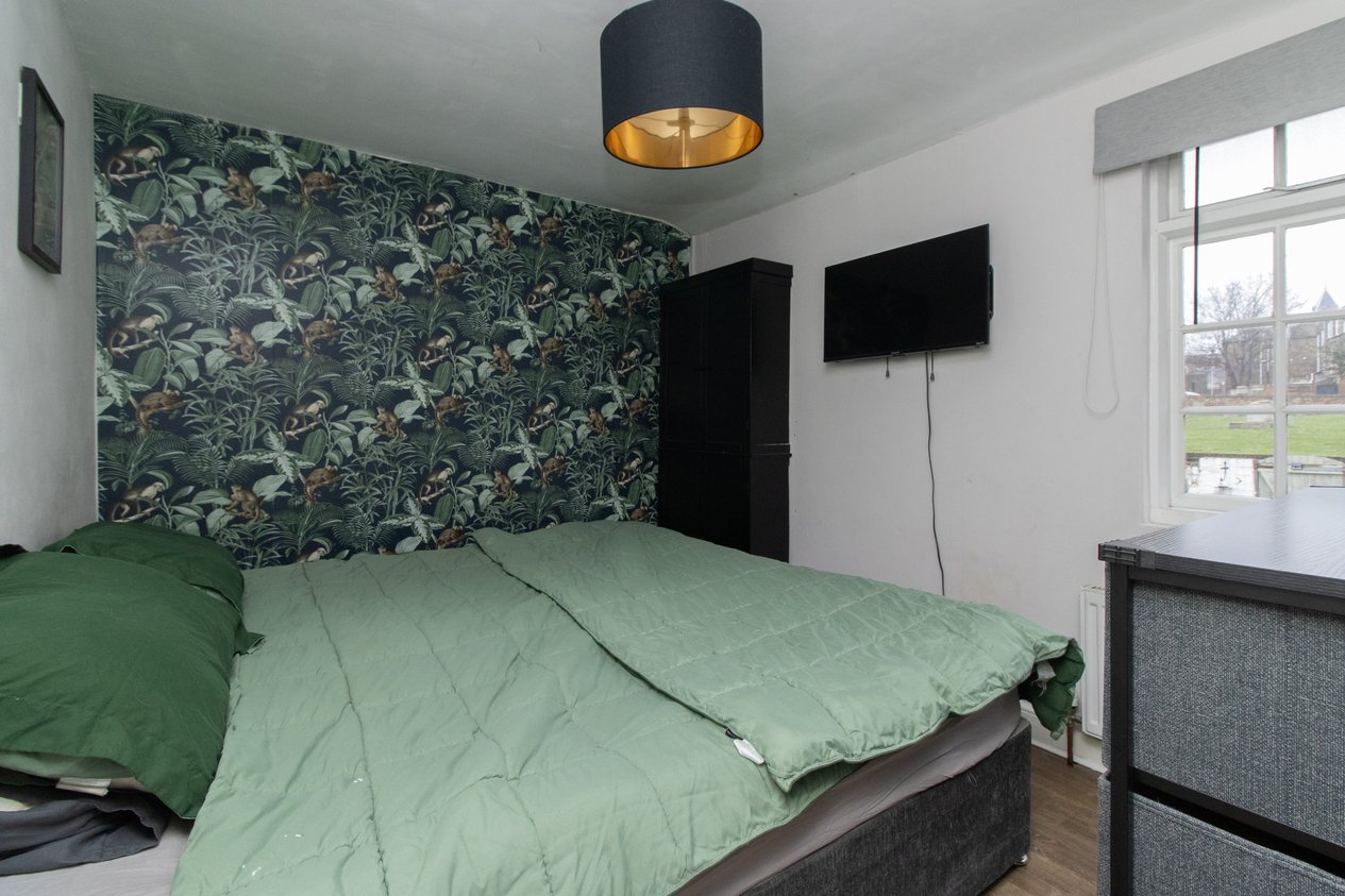 Properties Under Offer in Vicarage Place Margate