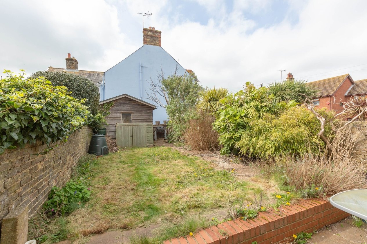 Properties For Sale in Victoria Avenue  Westgate-On-Sea