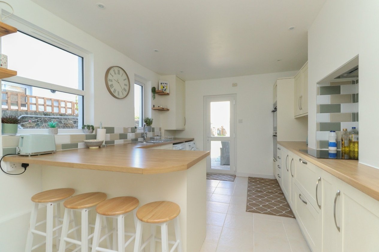Properties For Sale in Victoria Avenue Westgate-On-Sea