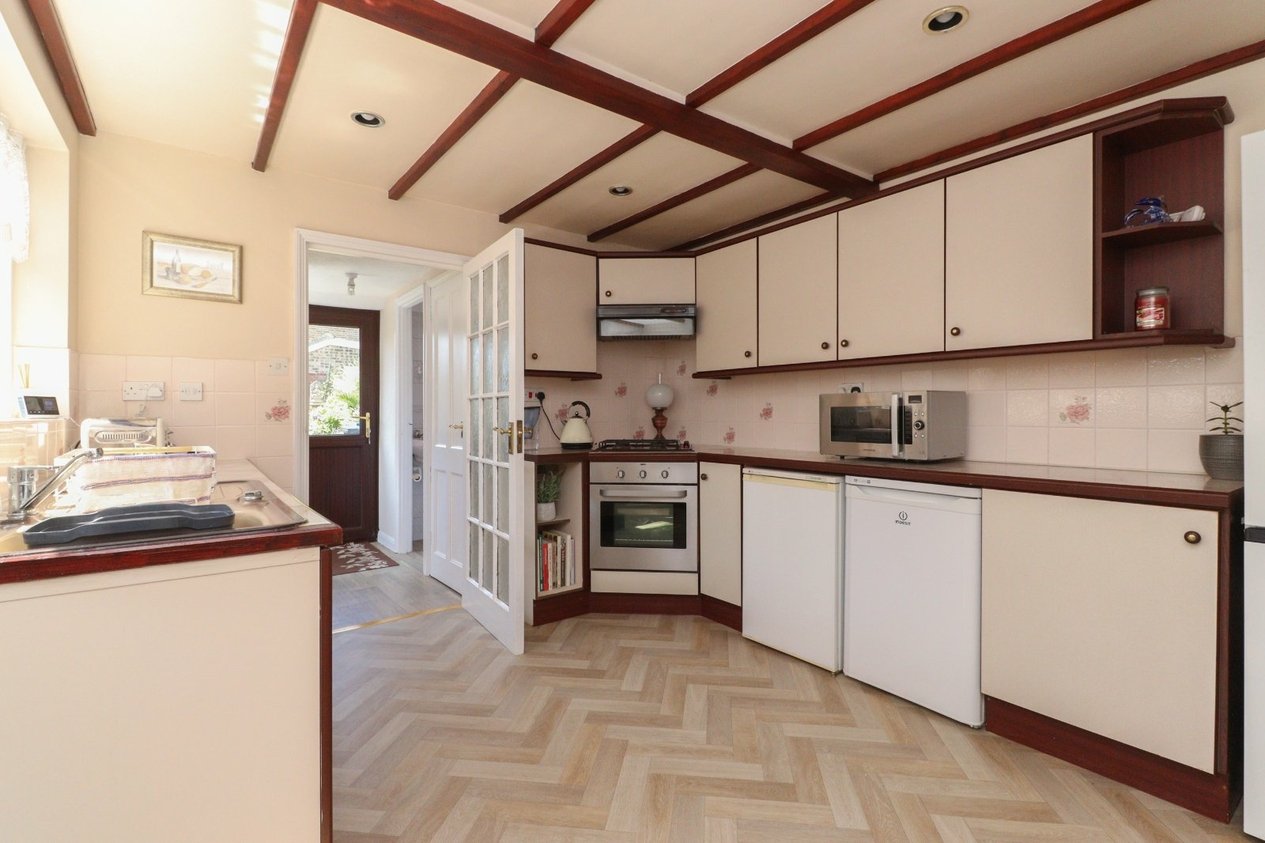 Properties Under Offer in Victoria Avenue Westgate-On-Sea