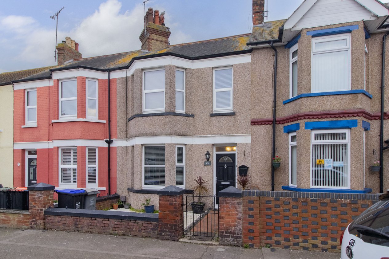 Properties For Sale in Victoria Avenue Westgate-on-Sea