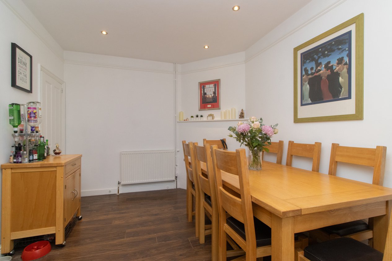 Properties For Sale in Victoria Avenue Westgate-on-Sea