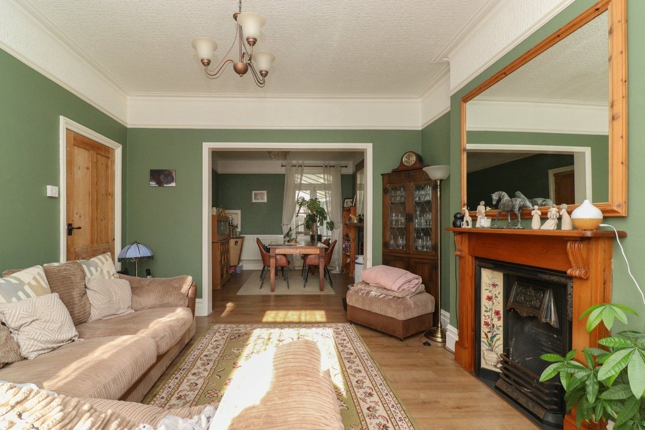 Properties For Sale in Victoria Avenue Westgate-on-Sea