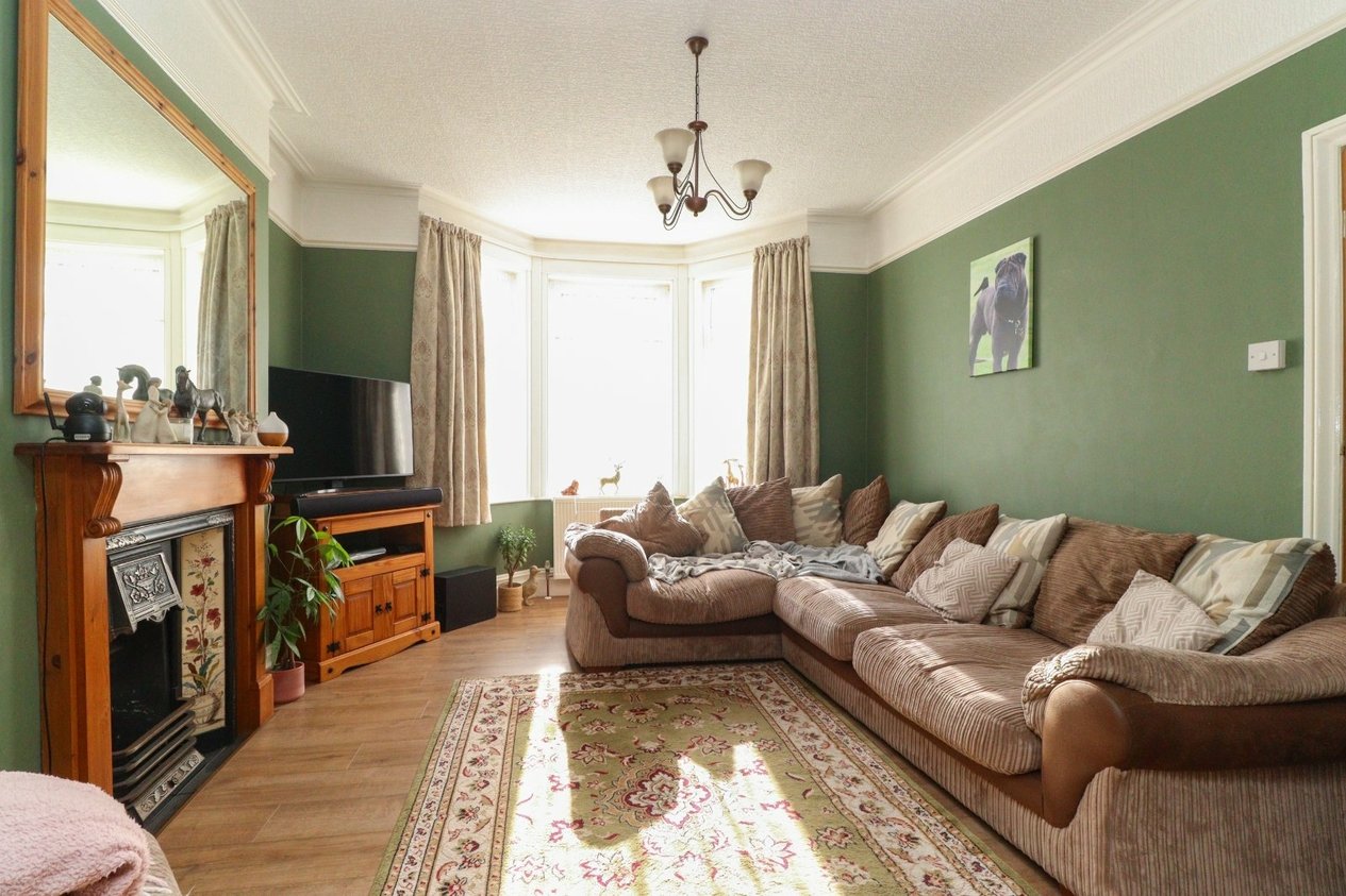 Properties For Sale in Victoria Avenue Westgate-on-Sea
