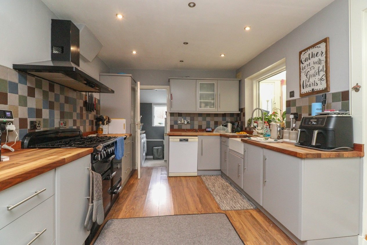 Properties For Sale in Victoria Avenue Westgate-on-Sea