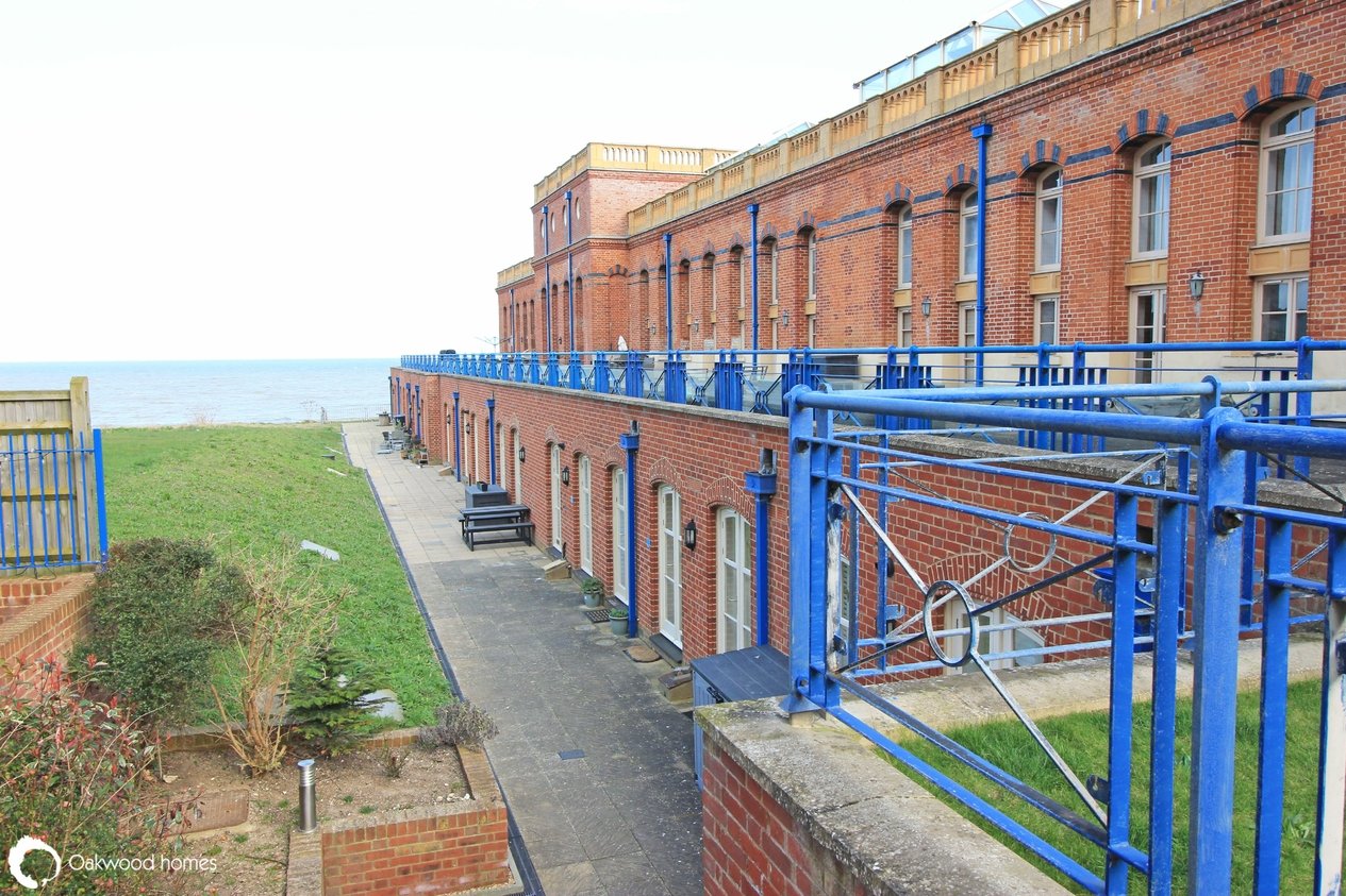 Properties Under Offer in Victoria Court Royal Sea Bathing , Canterbury Road
