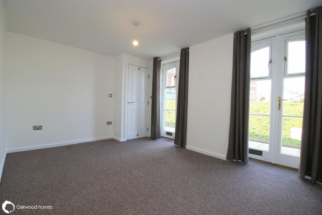 Properties Under Offer in Victoria Court Royal Sea Bathing , Canterbury Road