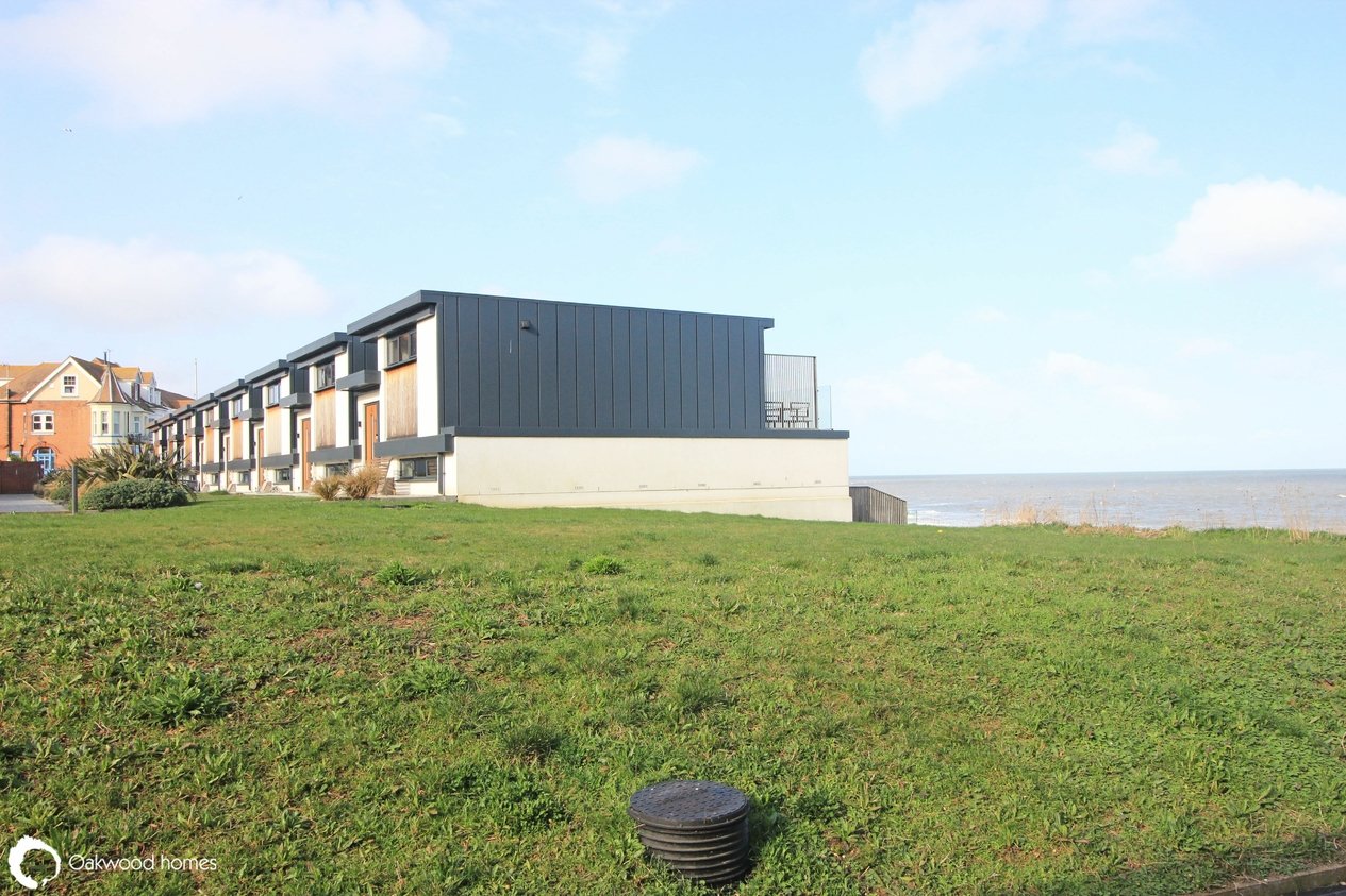 Properties Under Offer in Victoria Court Royal Sea Bathing , Canterbury Road