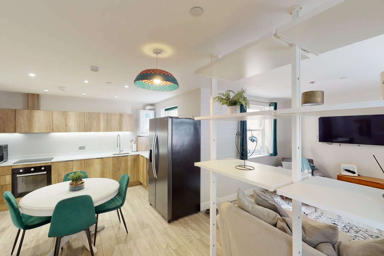 Properties For Sale in Victoria Parade Broadstairs