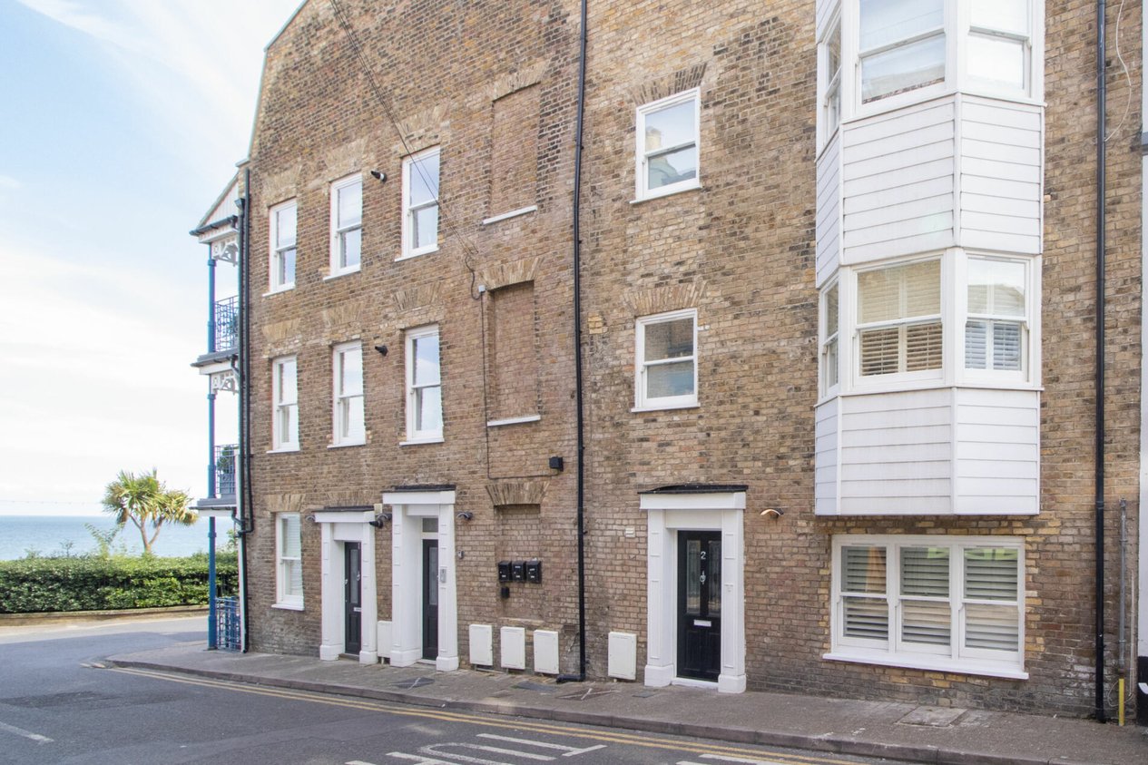Properties For Sale in Victoria Parade Broadstairs
