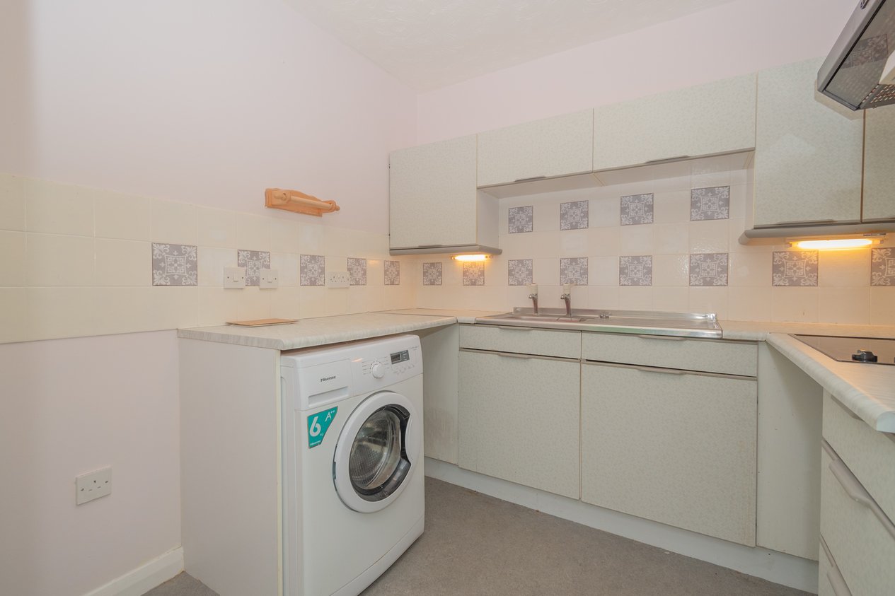 Properties Under Offer in Victoria Parade Ramsgate