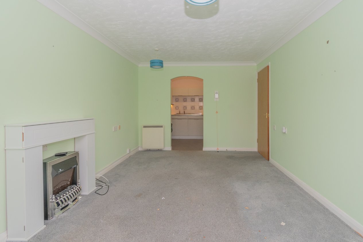 Properties Under Offer in Victoria Parade Ramsgate