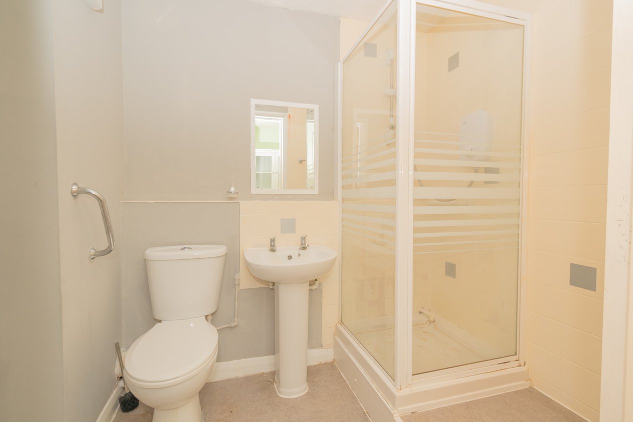 Properties Under Offer in Victoria Parade Ramsgate