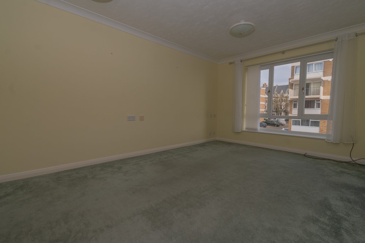 Properties For Sale in Victoria Parade Ramsgate