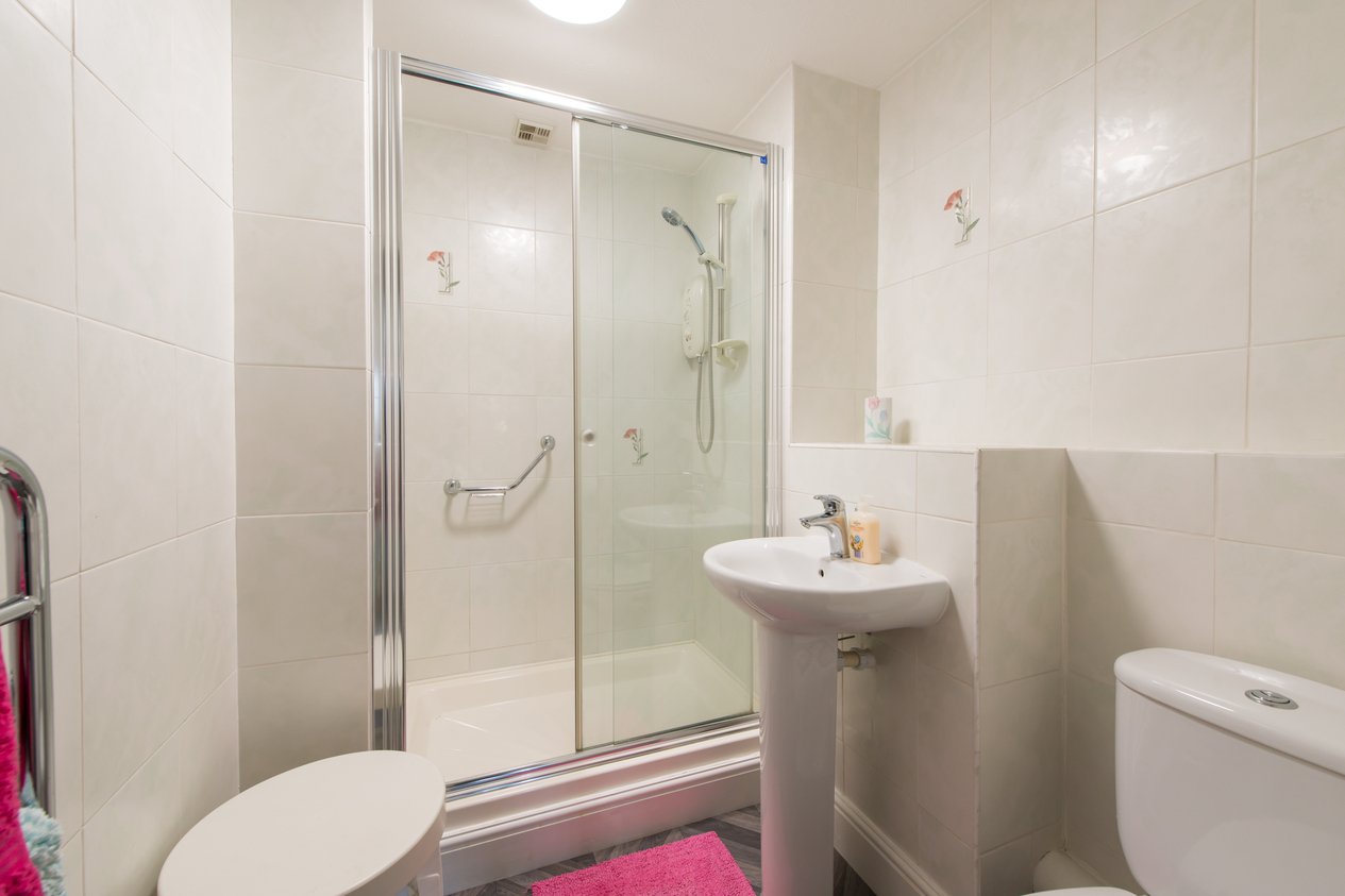 Properties For Sale in Victoria Parade Ramsgate