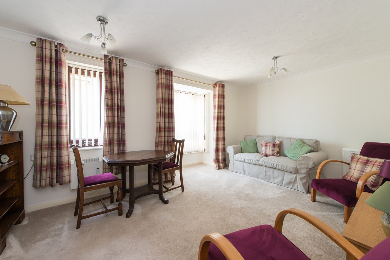Properties For Sale in Victoria Parade Ramsgate