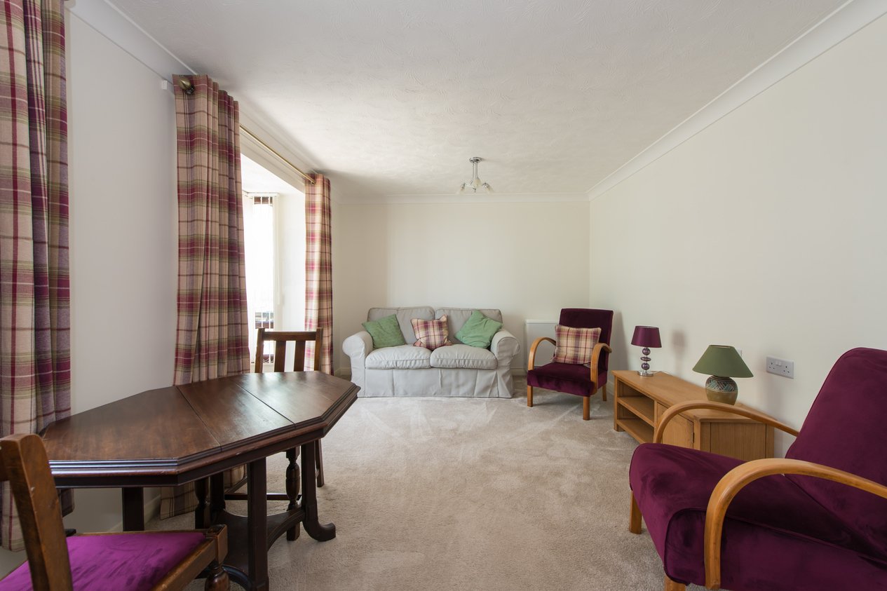 Properties For Sale in Victoria Parade Ramsgate