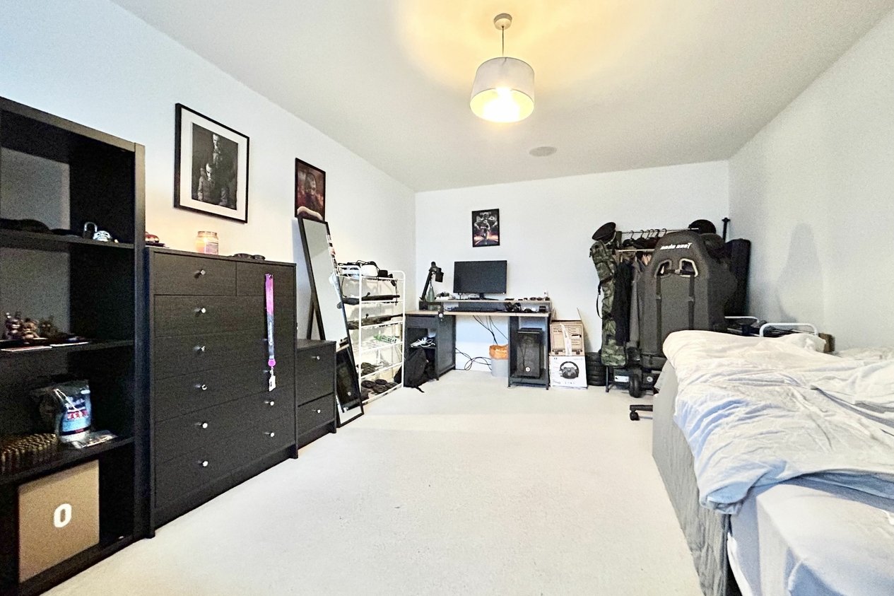 Properties For Sale in Vincent Farm Courtyard Manston