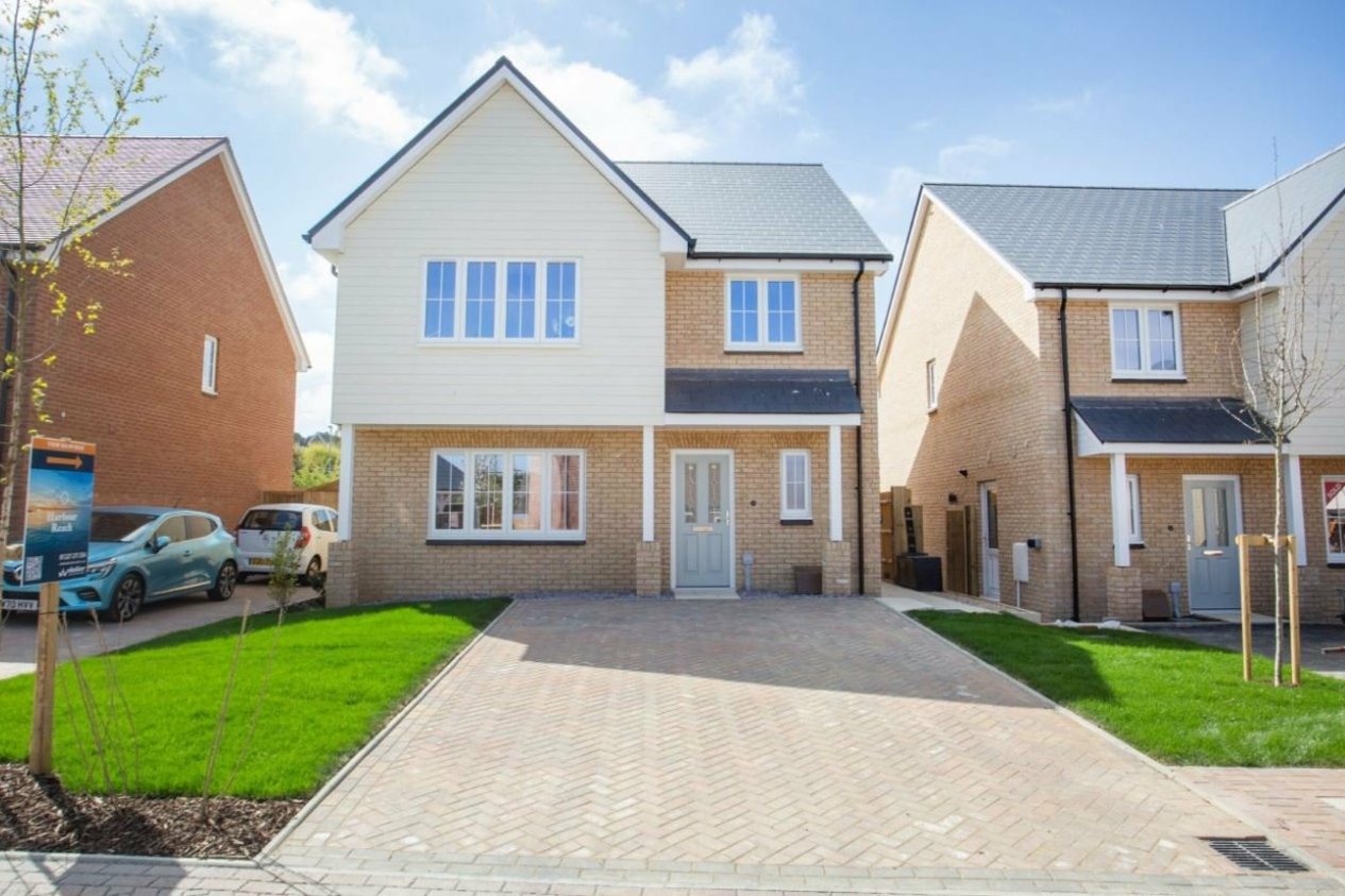 Properties Under Offer in Vulcan Close, Whitstable