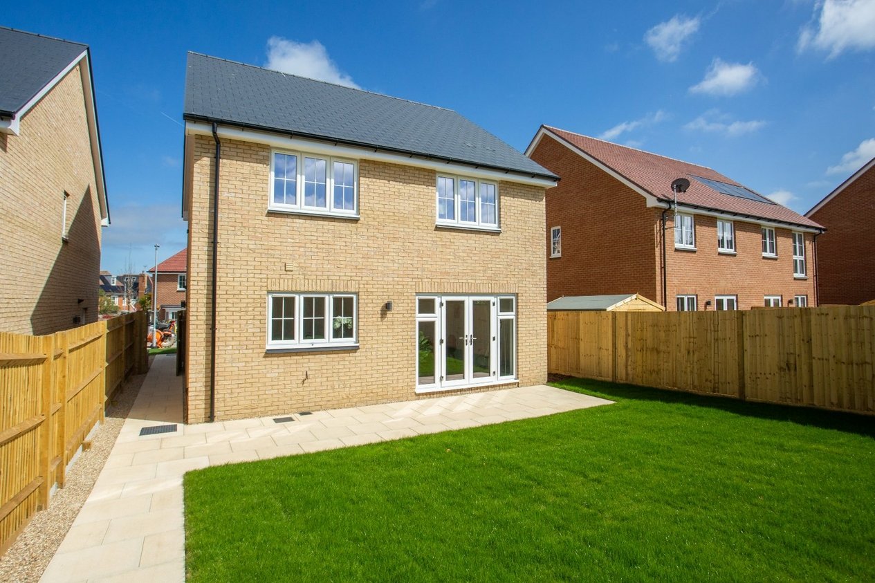 Properties Under Offer in Vulcan Close, Whitstable