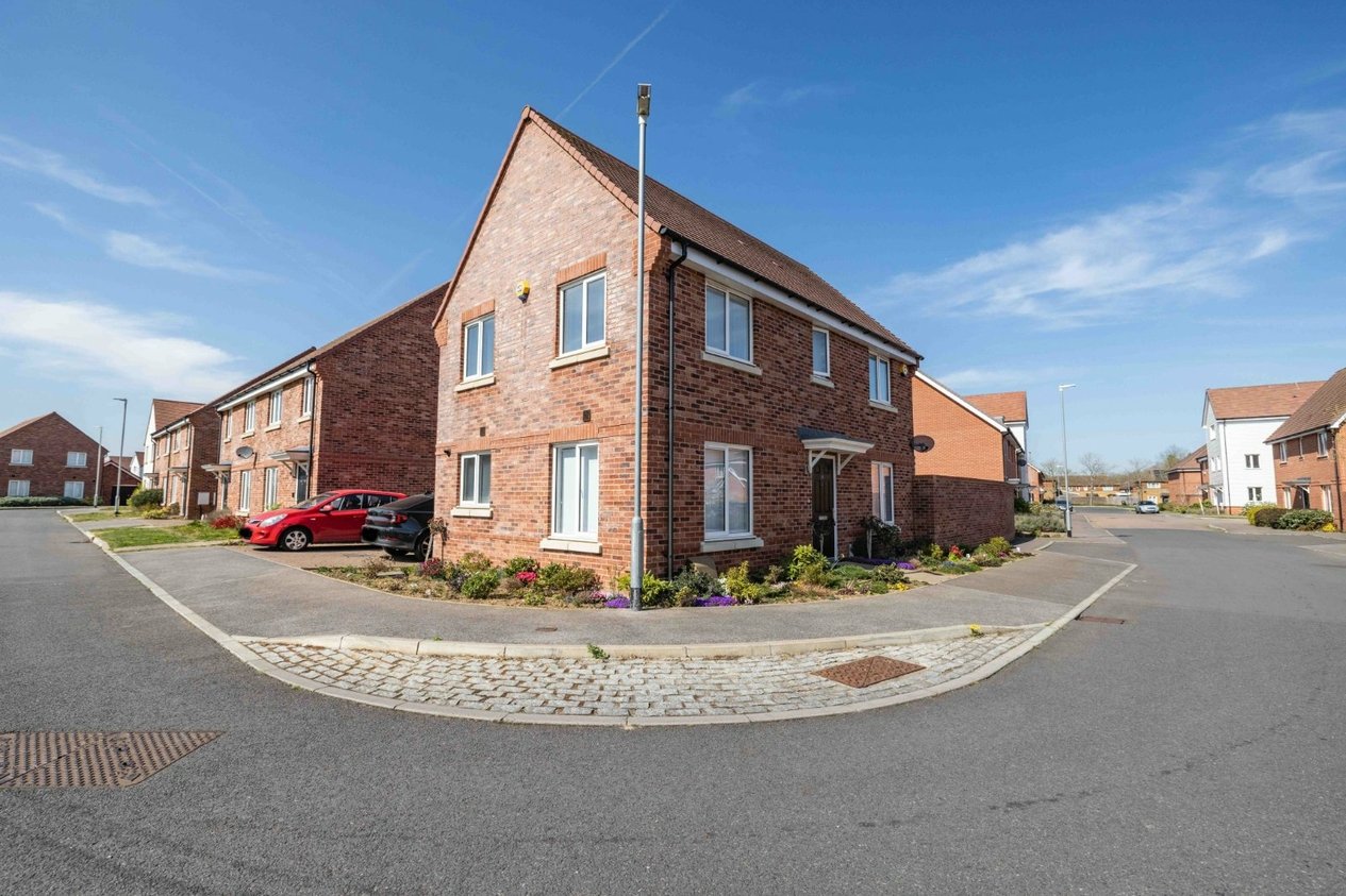 Properties For Sale in Wales Crescent Canterbury