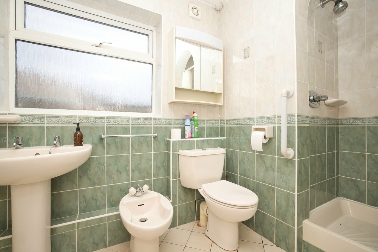 Properties For Sale in Wallace Way Broadstairs