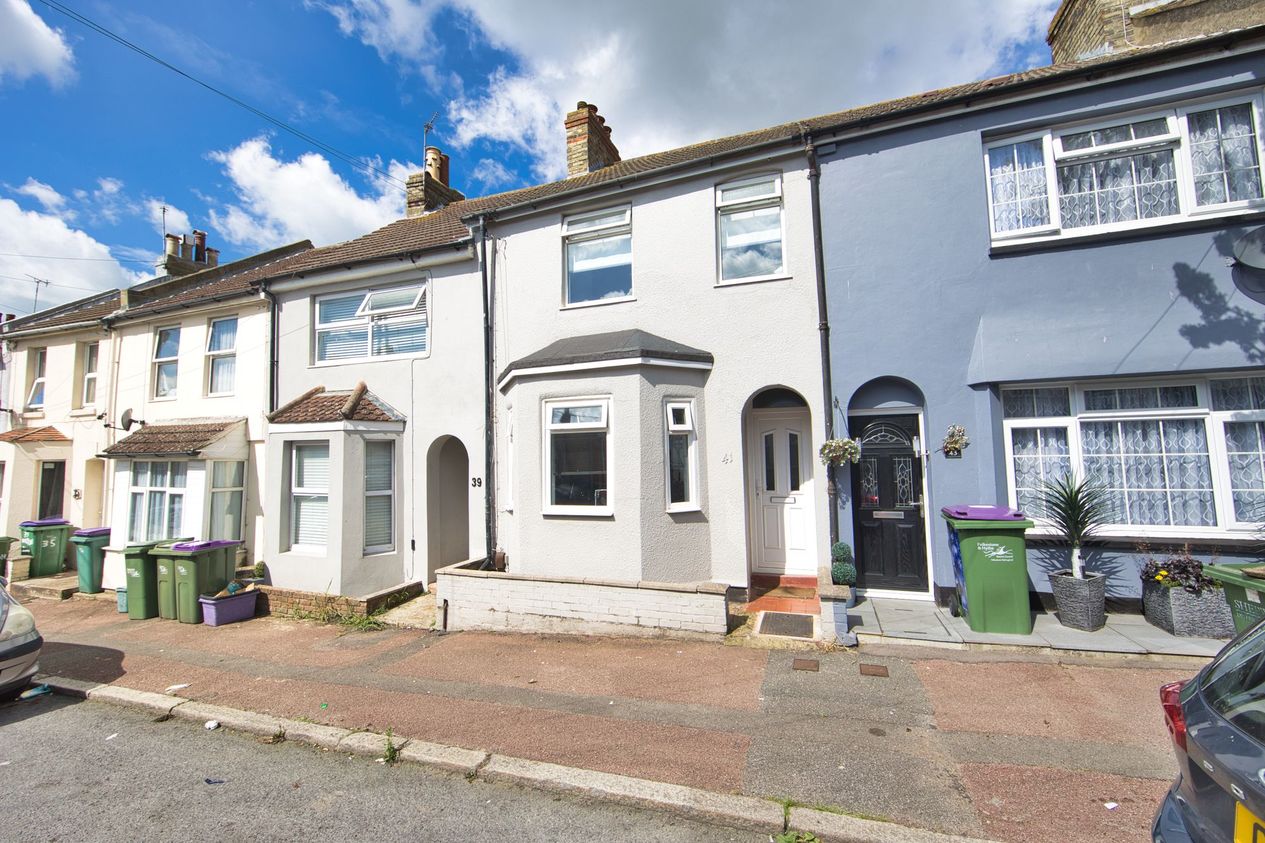 Properties Sold Subject To Contract in Walton Road  Folkestone