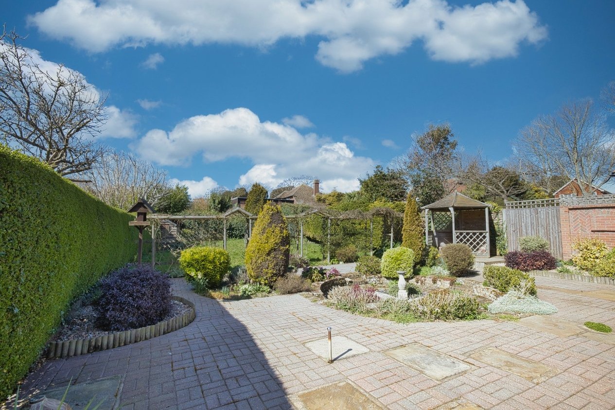 Properties Under Offer in Warre Avenue Ramsgate