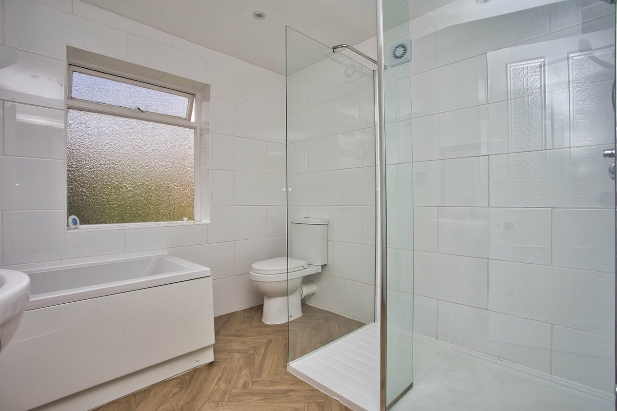 Properties For Sale in Warren Road Folkestone