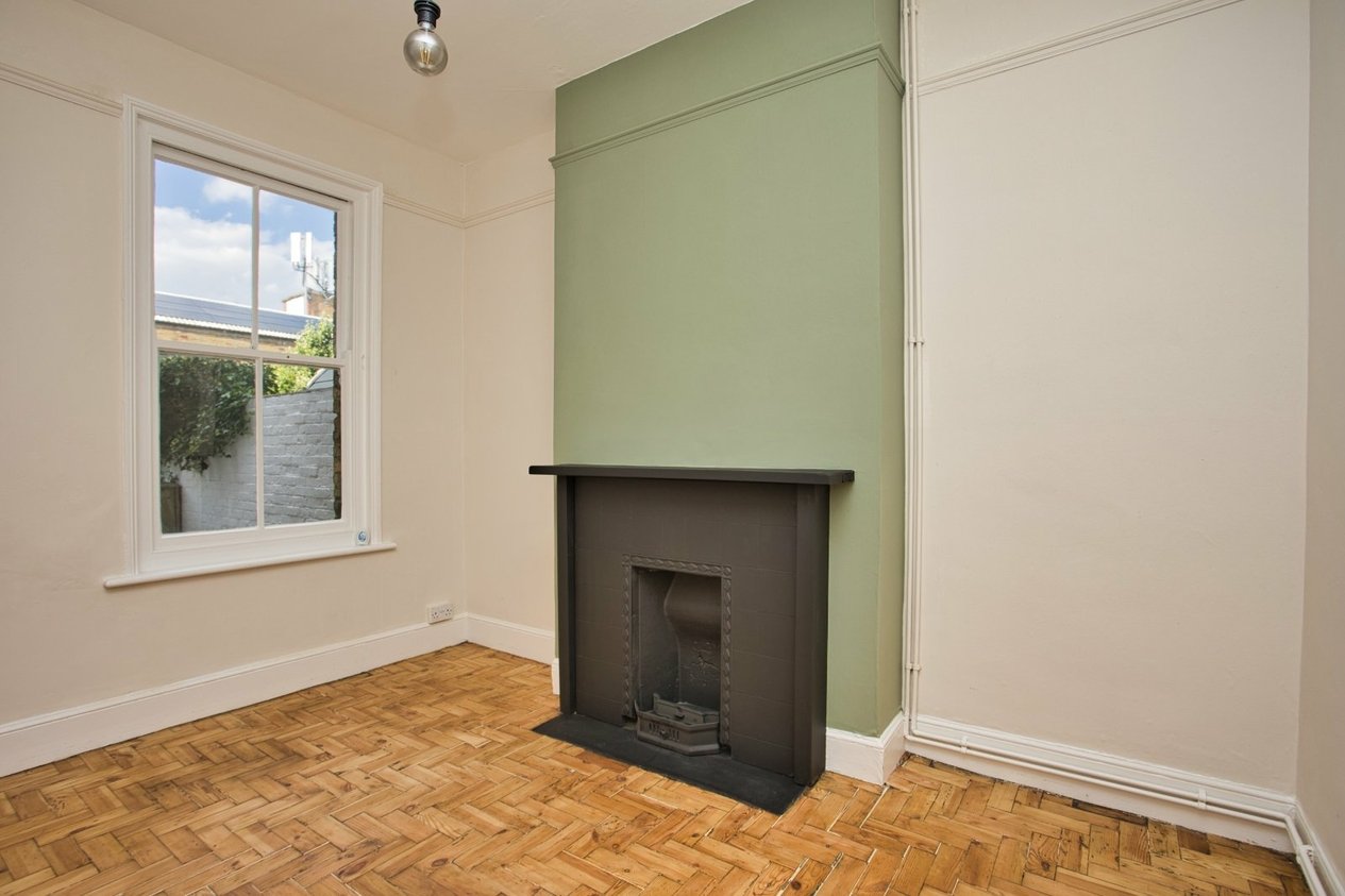 Properties For Sale in Warren Road Folkestone