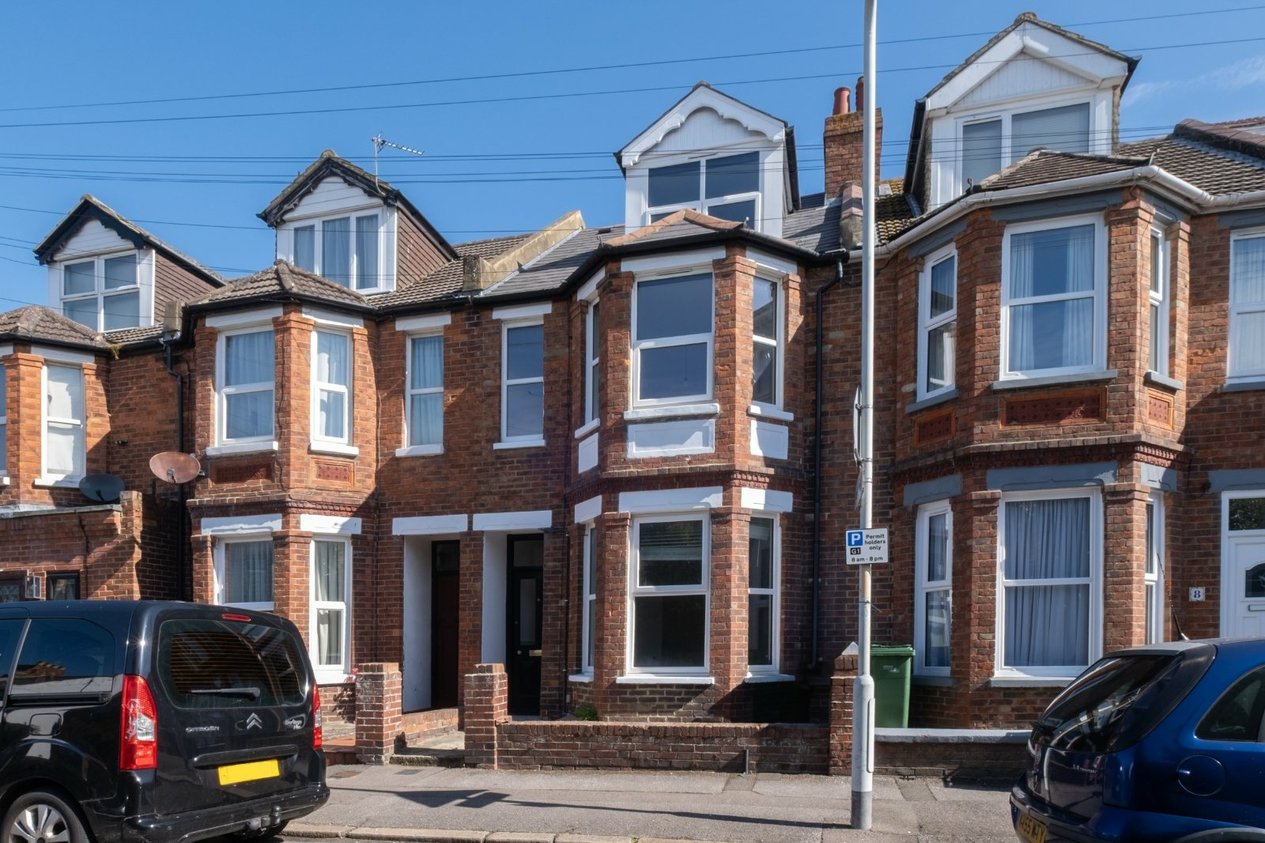 Properties For Sale in Warren Road Folkestone