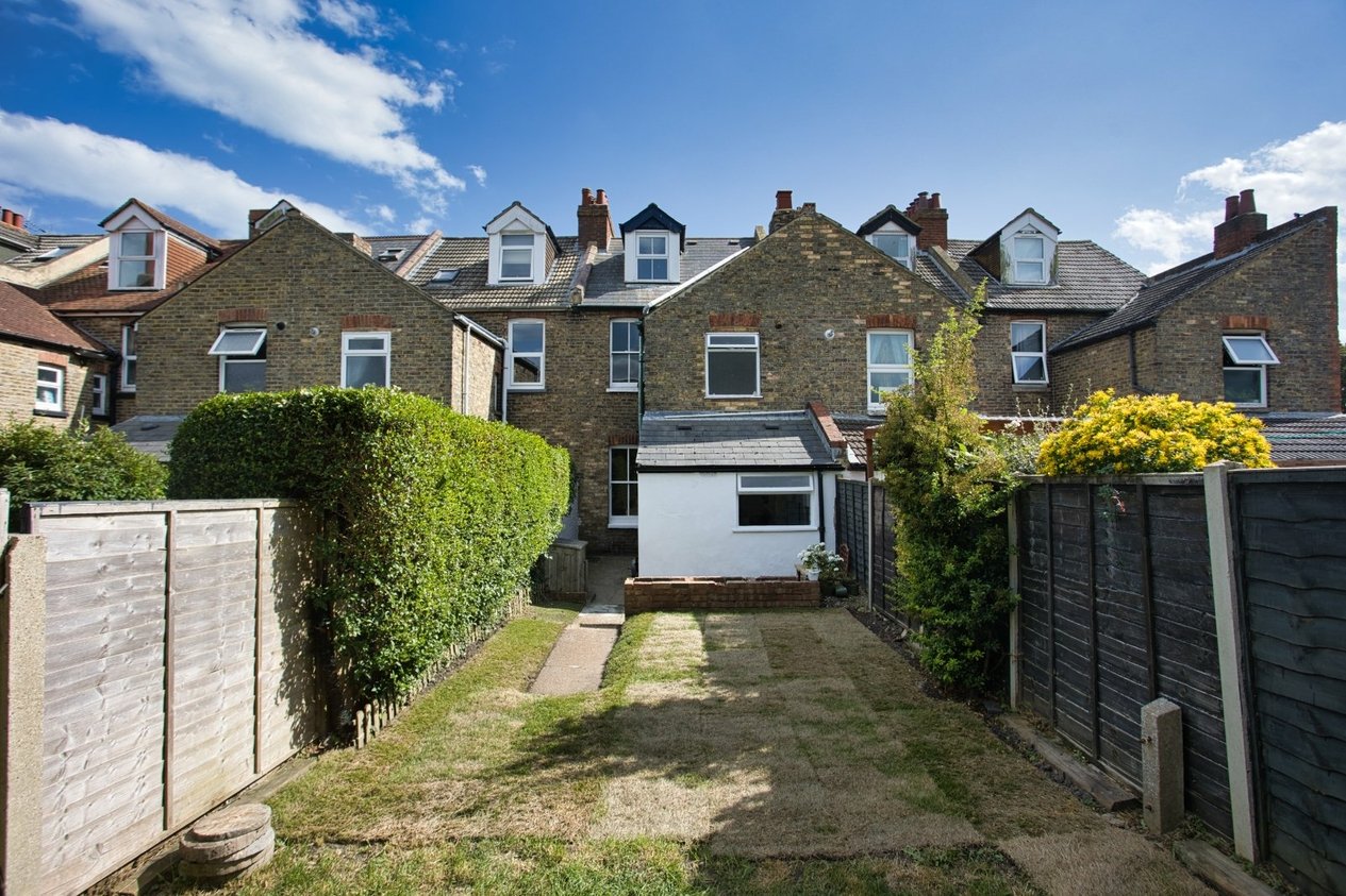 Properties For Sale in Warren Road Folkestone