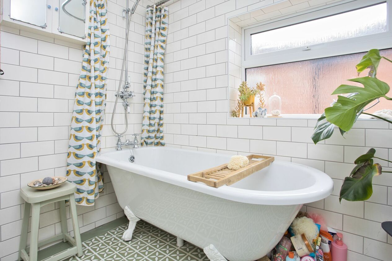Properties For Sale in Warren Way  Folkestone