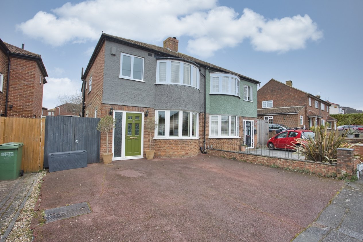 Properties Under Offer in Warren Way Folkestone