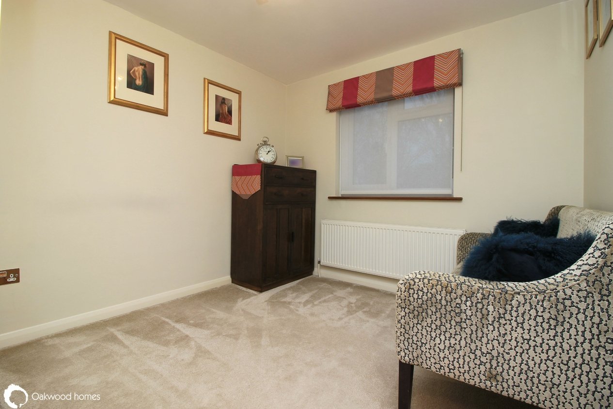 Properties Under Offer in Warwick Drive 
