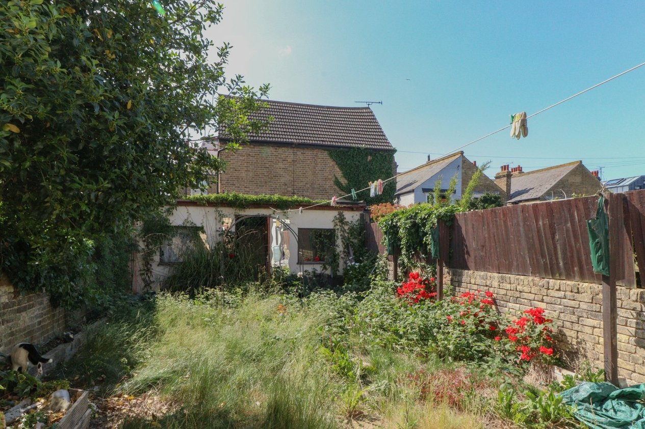 Properties For Sale in Warwick Road Cliftonville