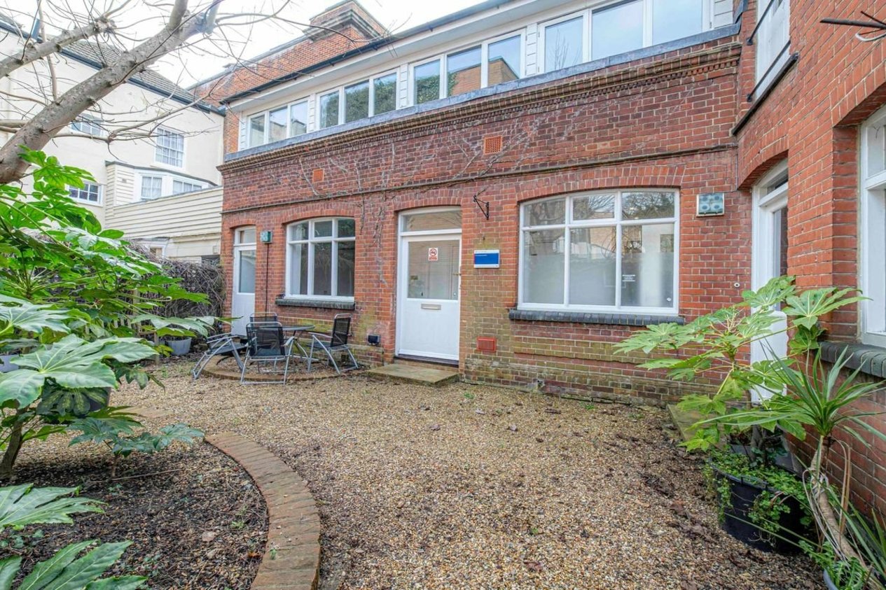 Properties To Let in Watling Street Canterbury