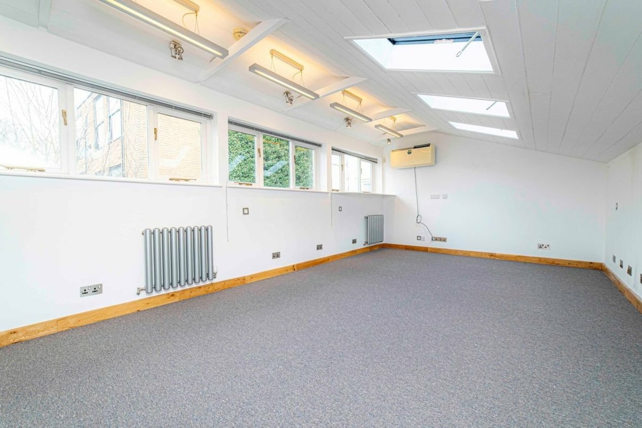 Properties To Let in Watling Street Canterbury