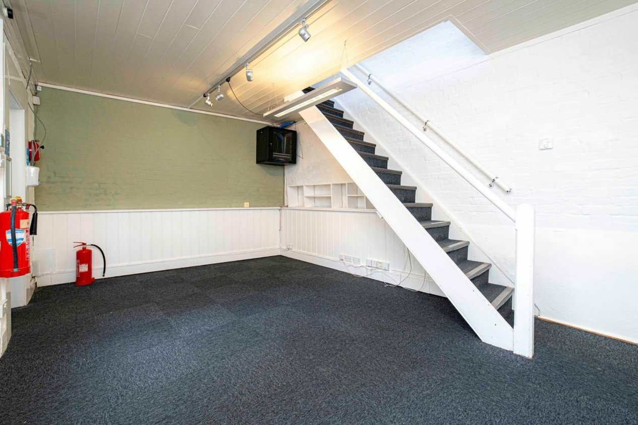 Properties To Let in Watling Street Canterbury