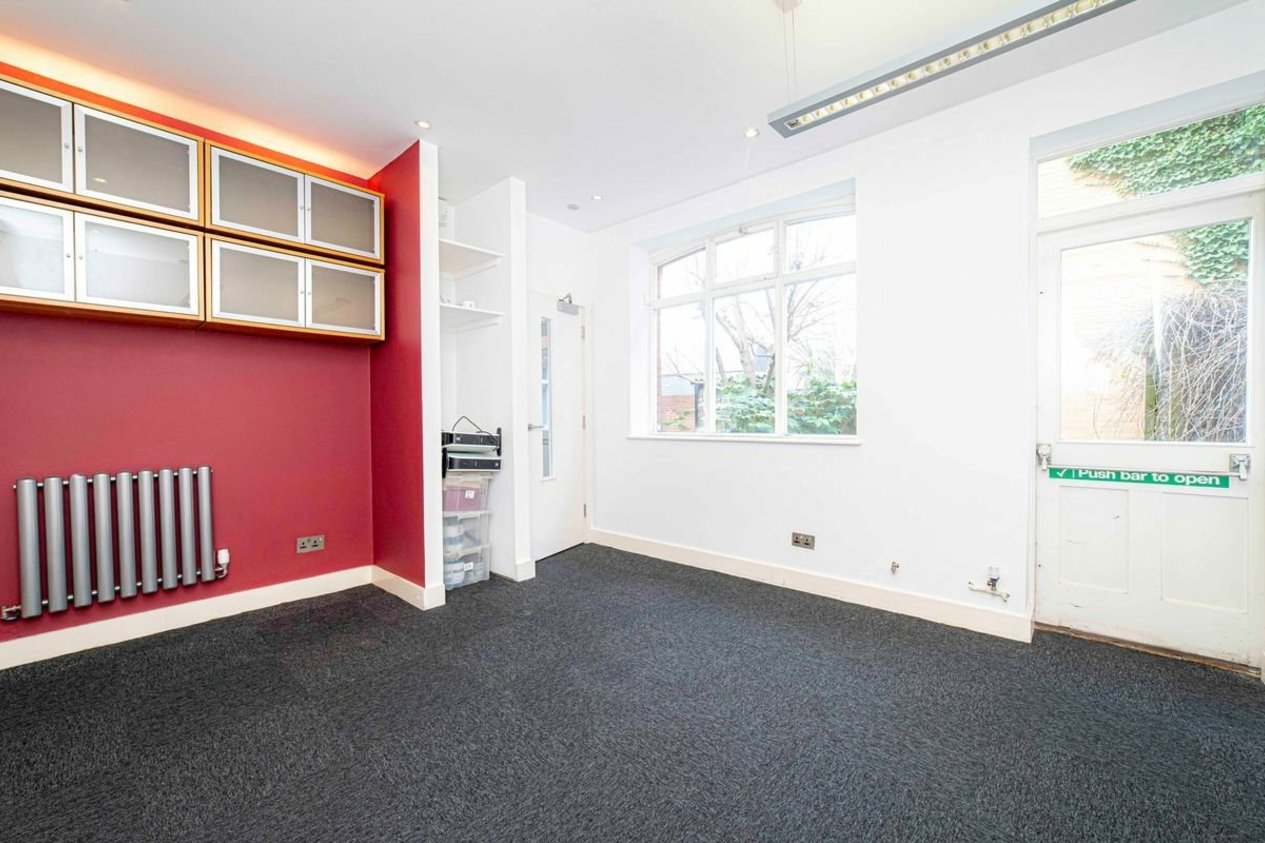 Properties To Let in Watling Street Canterbury