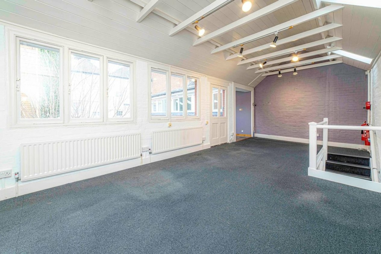 Properties To Let in Watling Street Canterbury