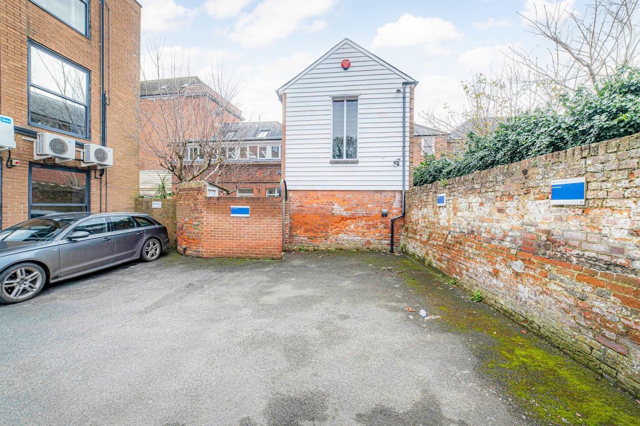 Properties To Let in Watling Street  Canterbury