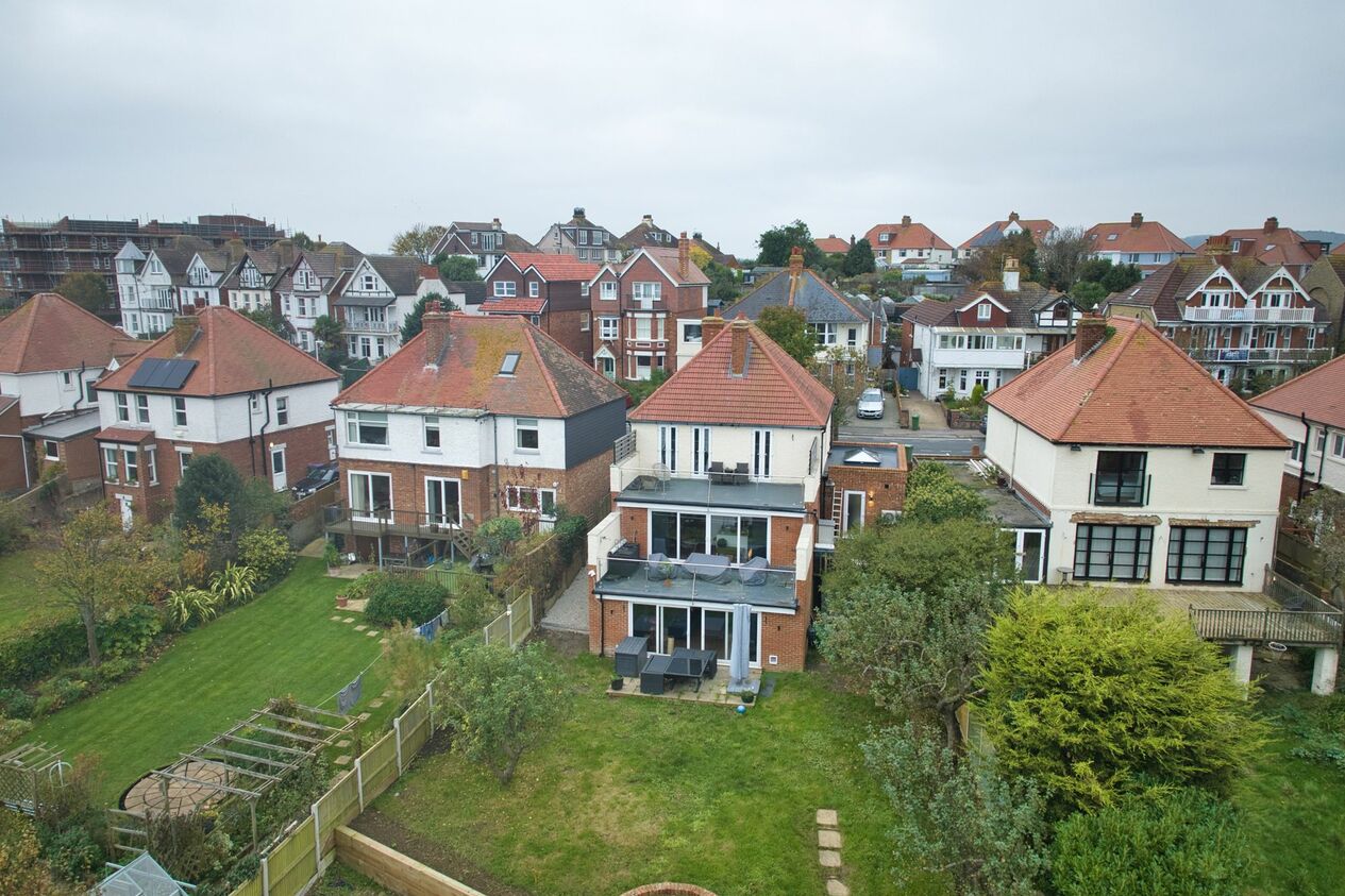 Properties For Sale in Wear Bay Crescent  Folkestone