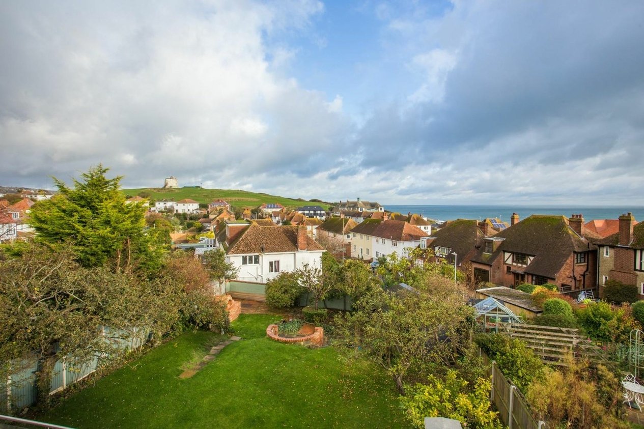 Properties For Sale in Wear Bay Crescent  Folkestone