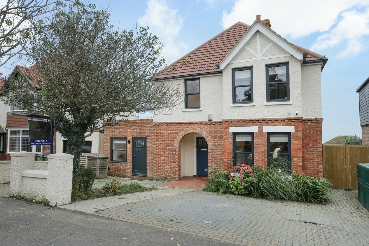 Properties For Sale in Wear Bay Crescent  Folkestone