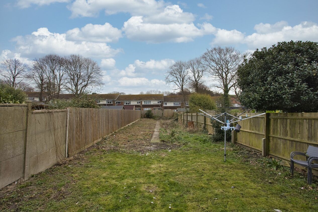 Properties For Sale in Wear Bay Crescent  Folkestone