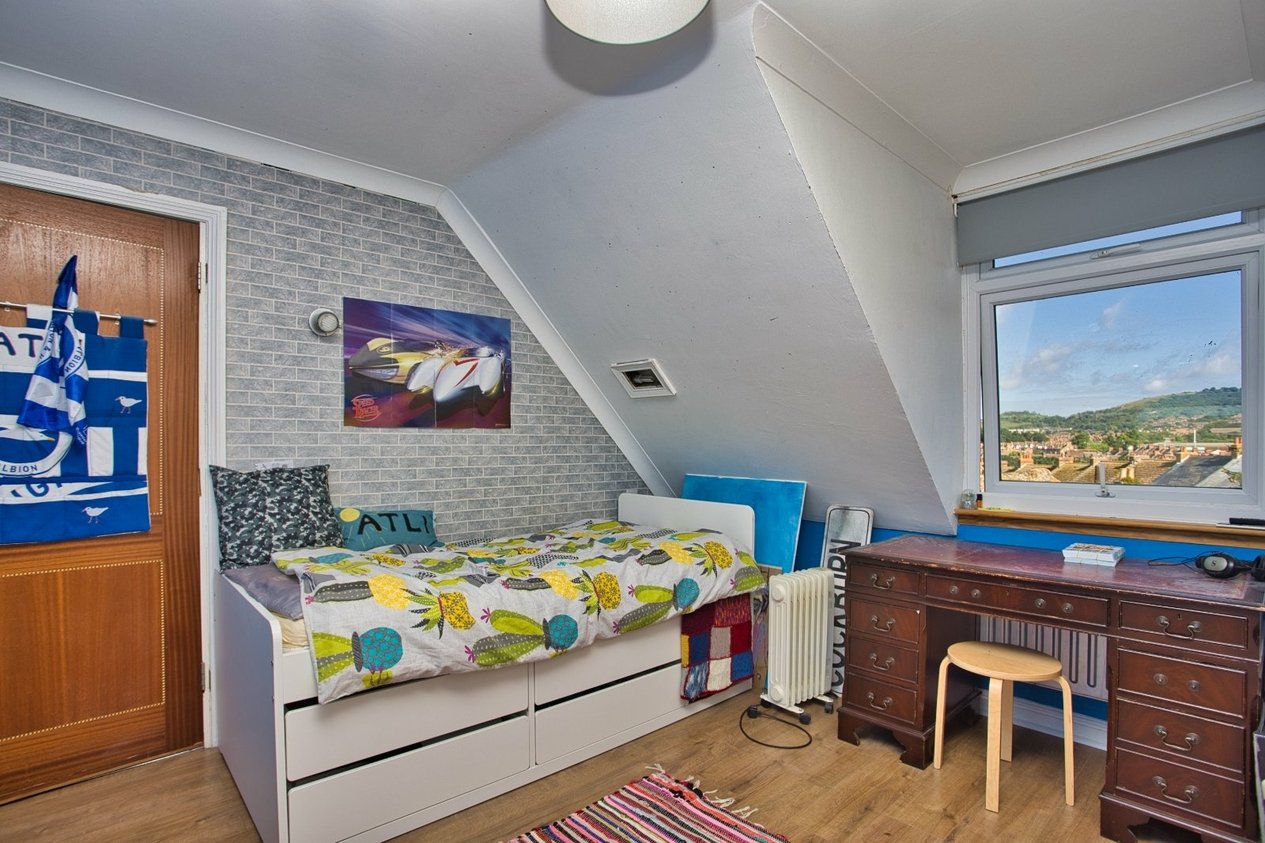Properties For Sale in Wear Bay Road Folkestone