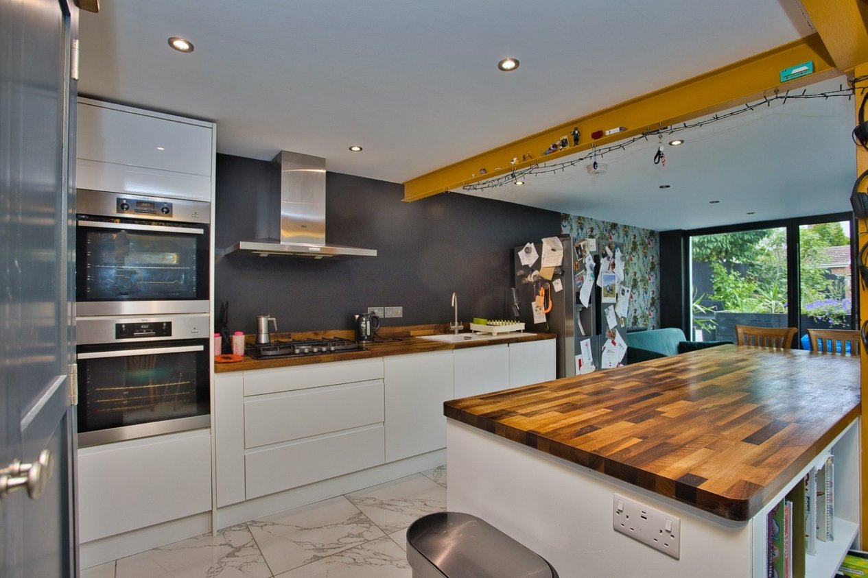Properties For Sale in Wear Bay Road Folkestone