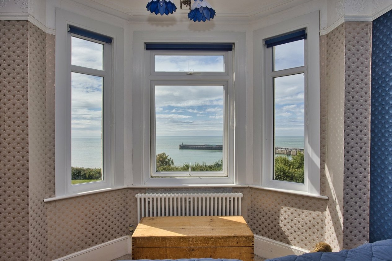 Properties For Sale in Wear Bay Road Folkestone