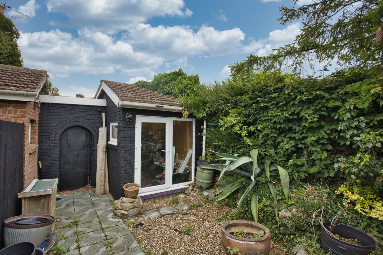 Properties For Sale in Wear Bay Road Folkestone